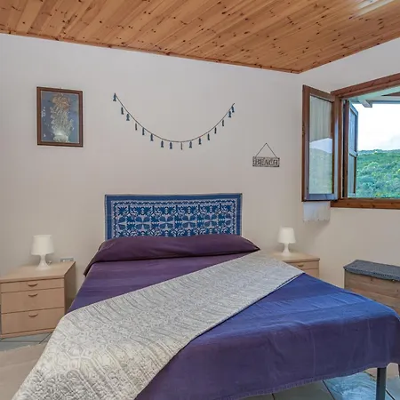 Blue&green House With Shared Pool - Happy Golfo Aranci