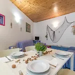 Blue&green House With Shared Pool - Happy * 골푸아랑시