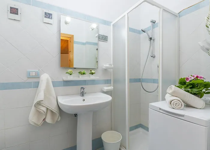 Blue&green House With Shared Pool - Happy * Golfo Aranci